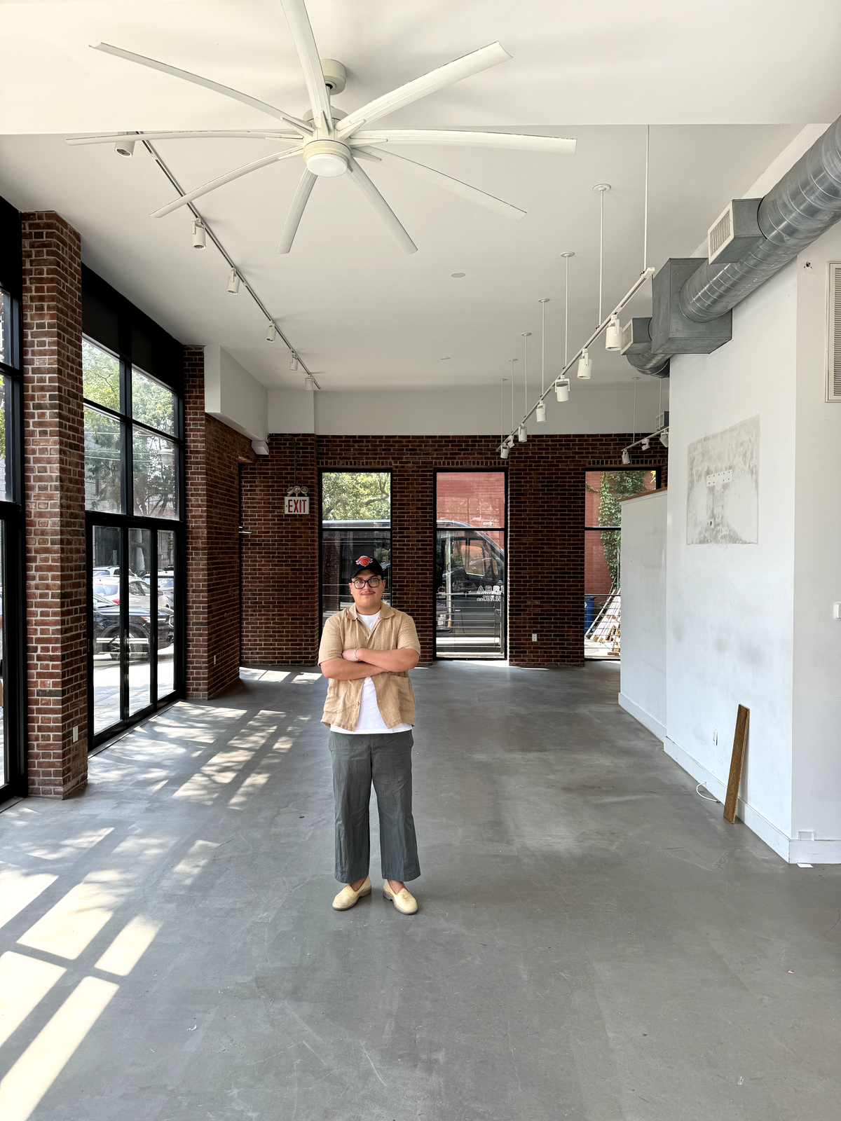 Off Track: The Mastermind Behind Cueva, Justin Felizzari