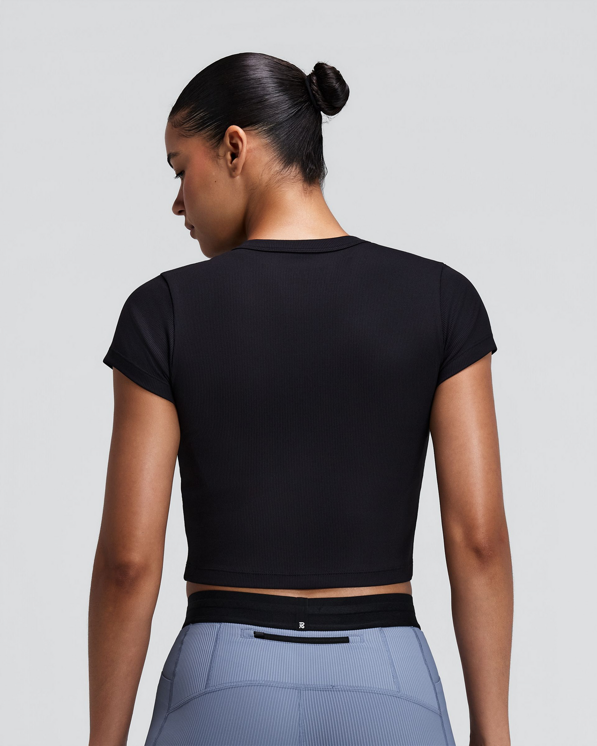 Women's Vituccia™ Cropped Performance Tee - Black