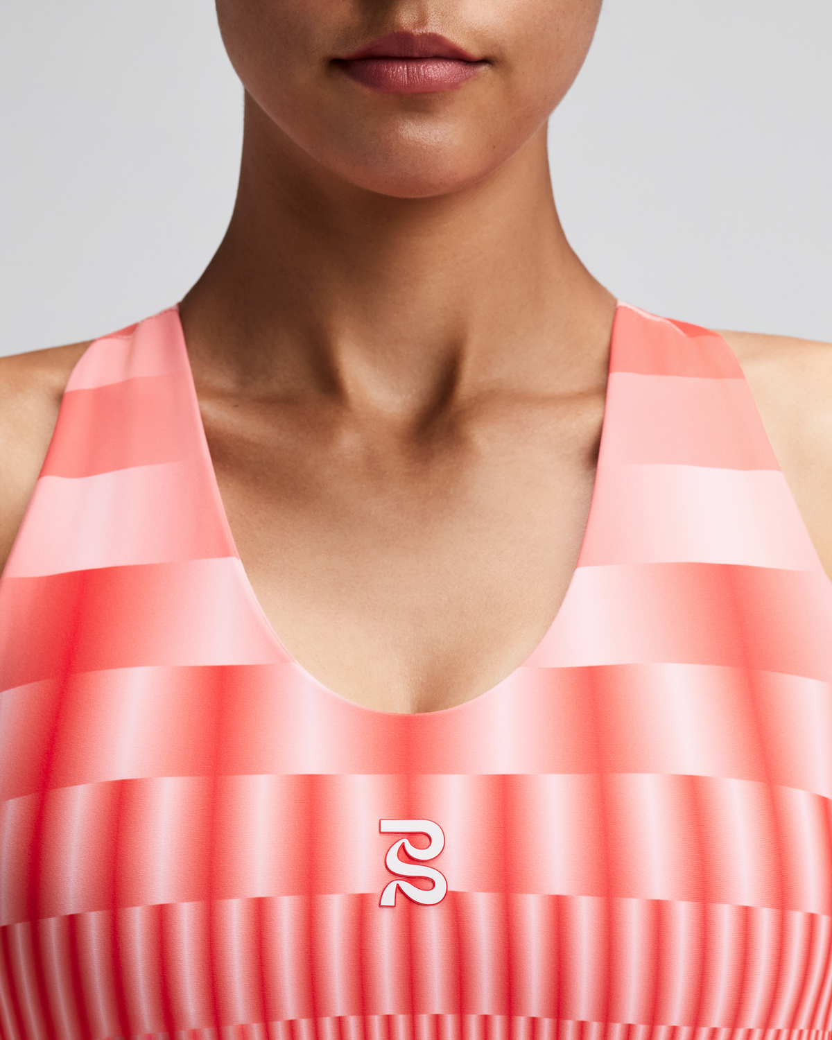 Women's Vanisher™ V-Neck Race Crop - Growing Grid - Poppy