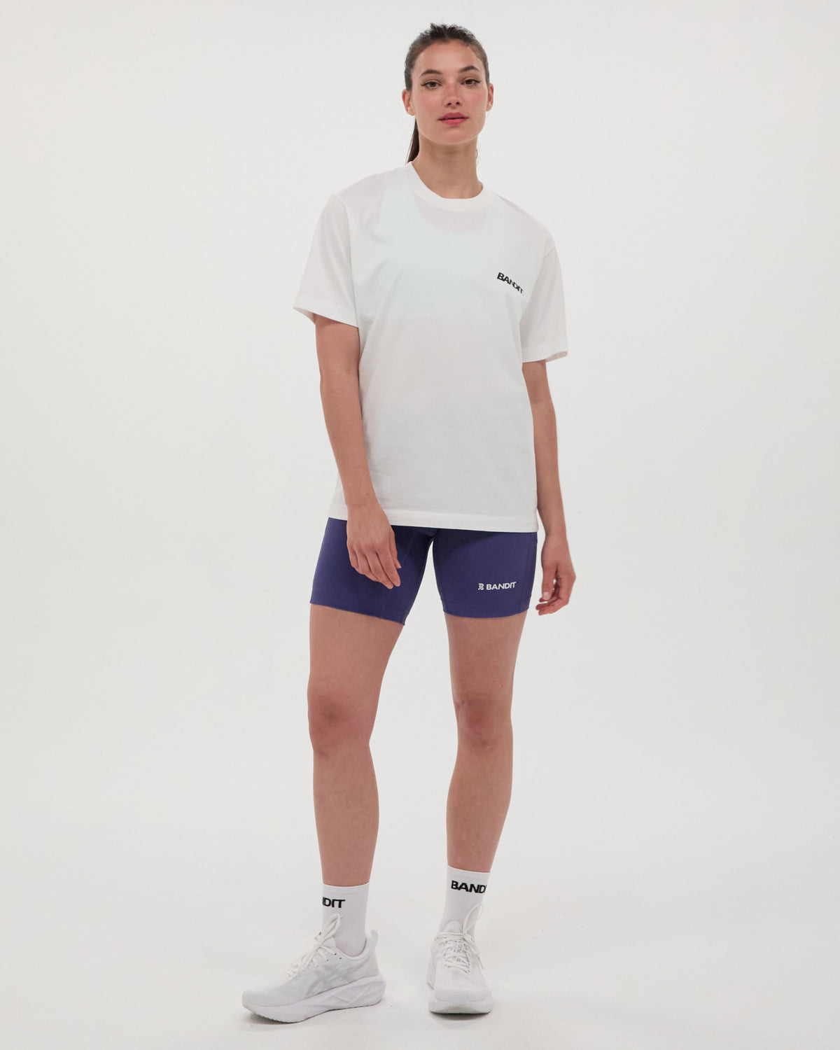 Rib crew neckline