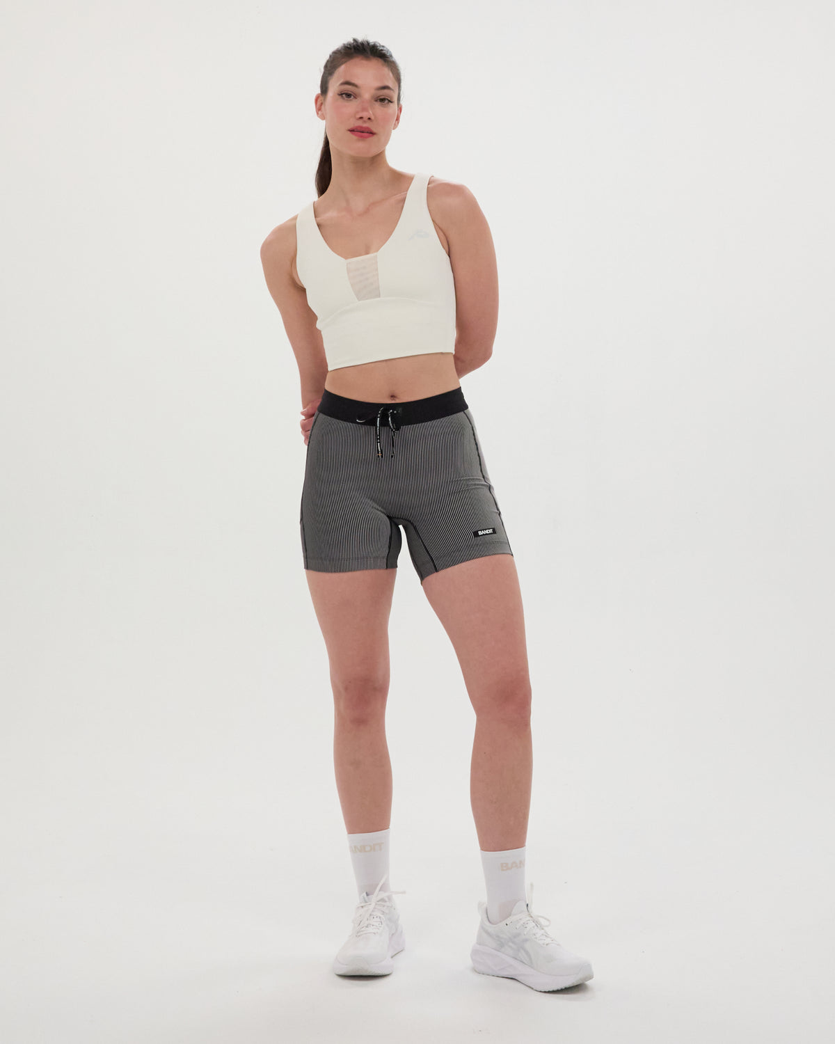 Stamina™ Vela Race Crop - Chalk