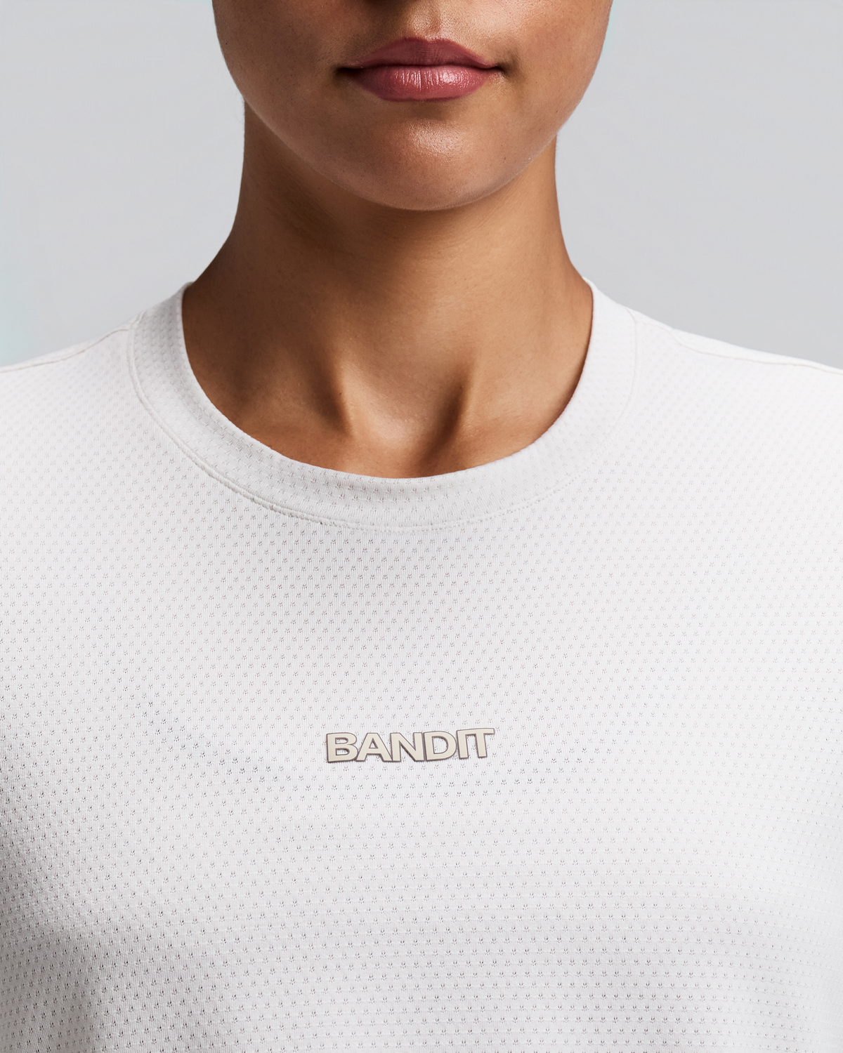 Women's Micromesh™ Cropped Run Tee - Plaster