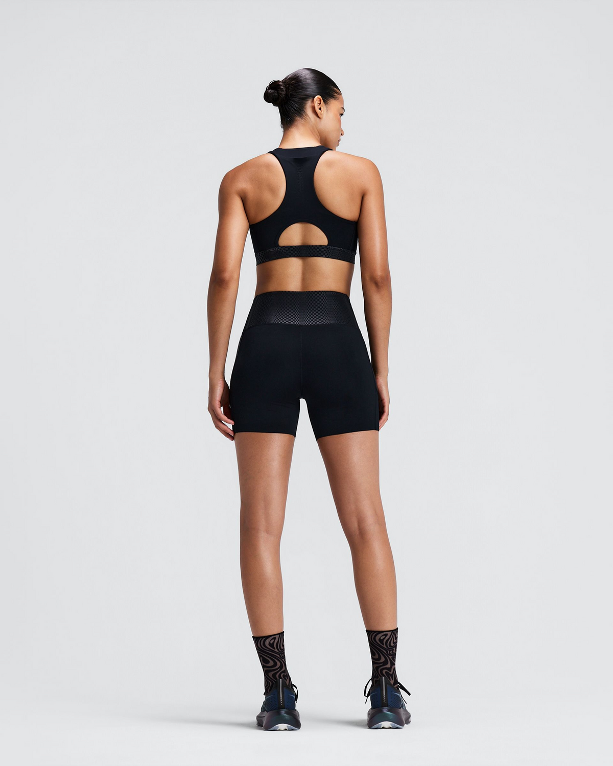 Women's Stamina-V™ Threshold Run Bra - Black