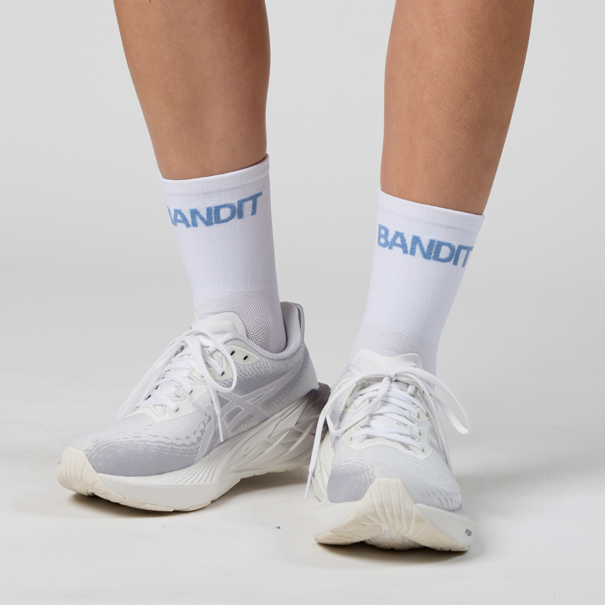 Lite Run™️ Quarter Socks - White with Skyline - 2 Pack