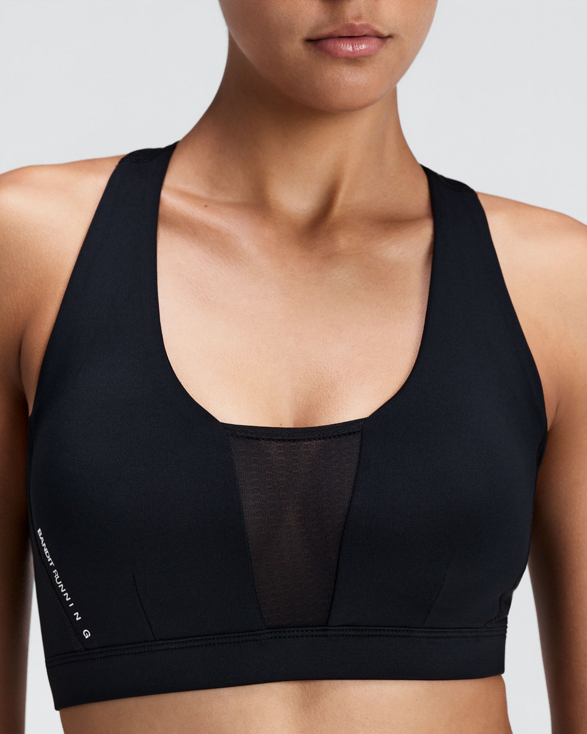 Women's Stamina-V™ GeoMesh™ V-Neck Run Bra - Black