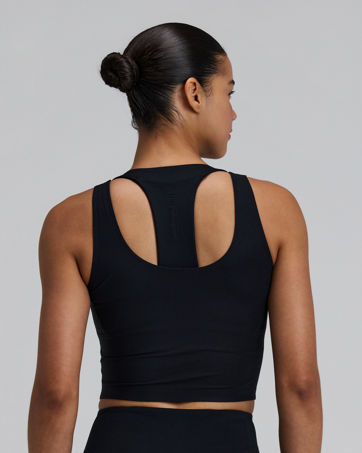 Women's Adapto™ Scoopneck Distance Tank - Black