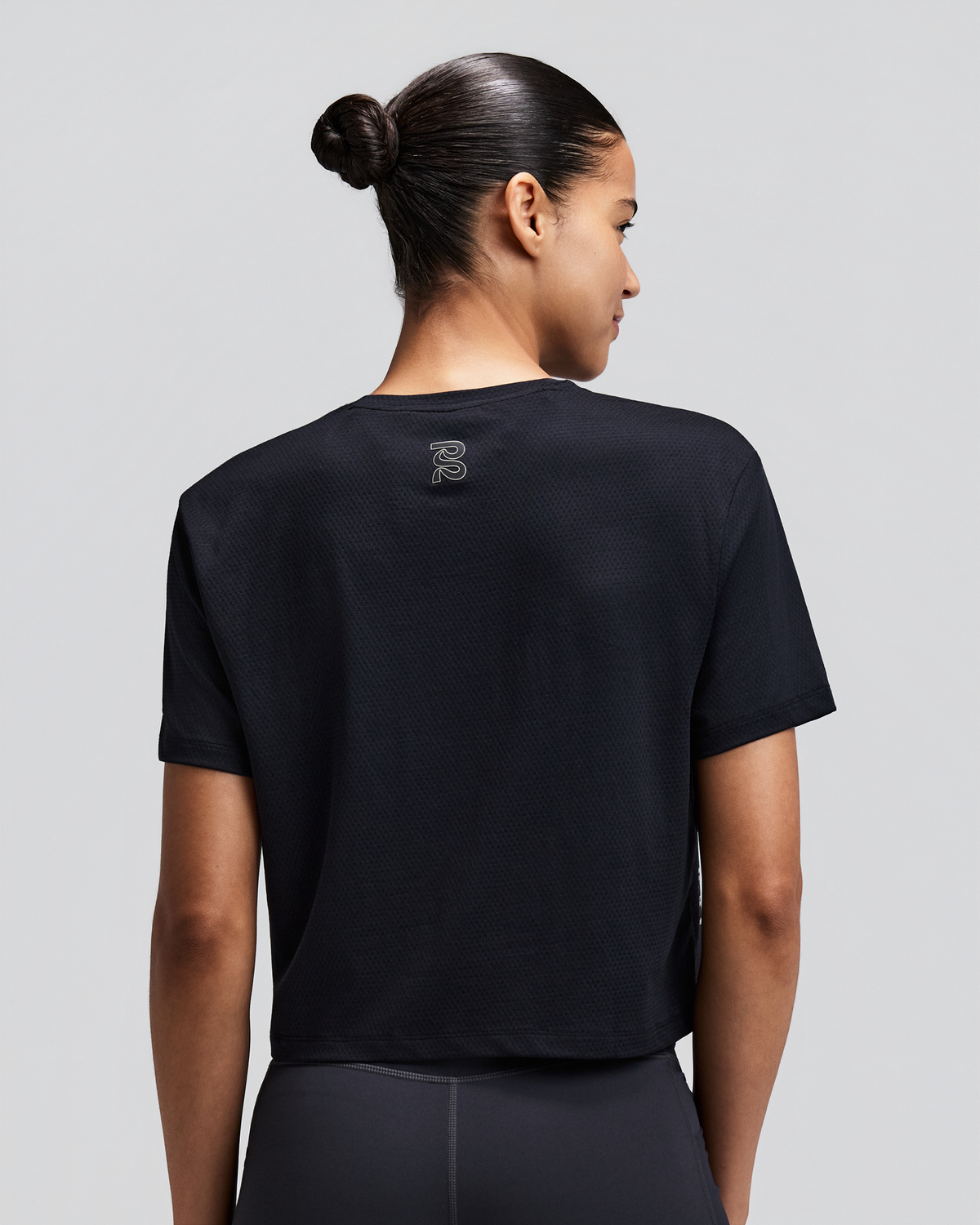 Women's Micromesh™ Cropped Run Tee - Black