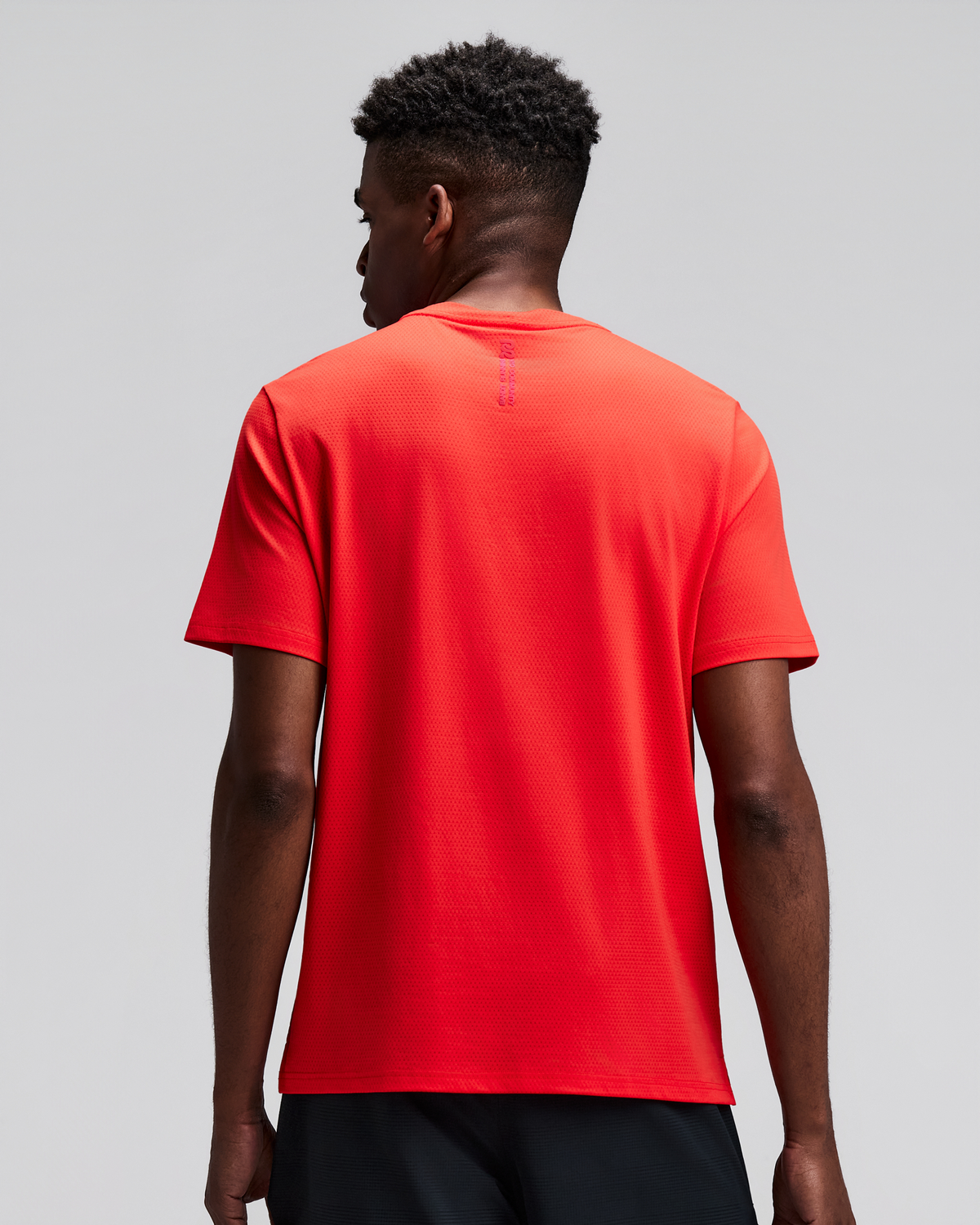 Men's Micromesh™ Short Sleeve Run Tee - Poppy