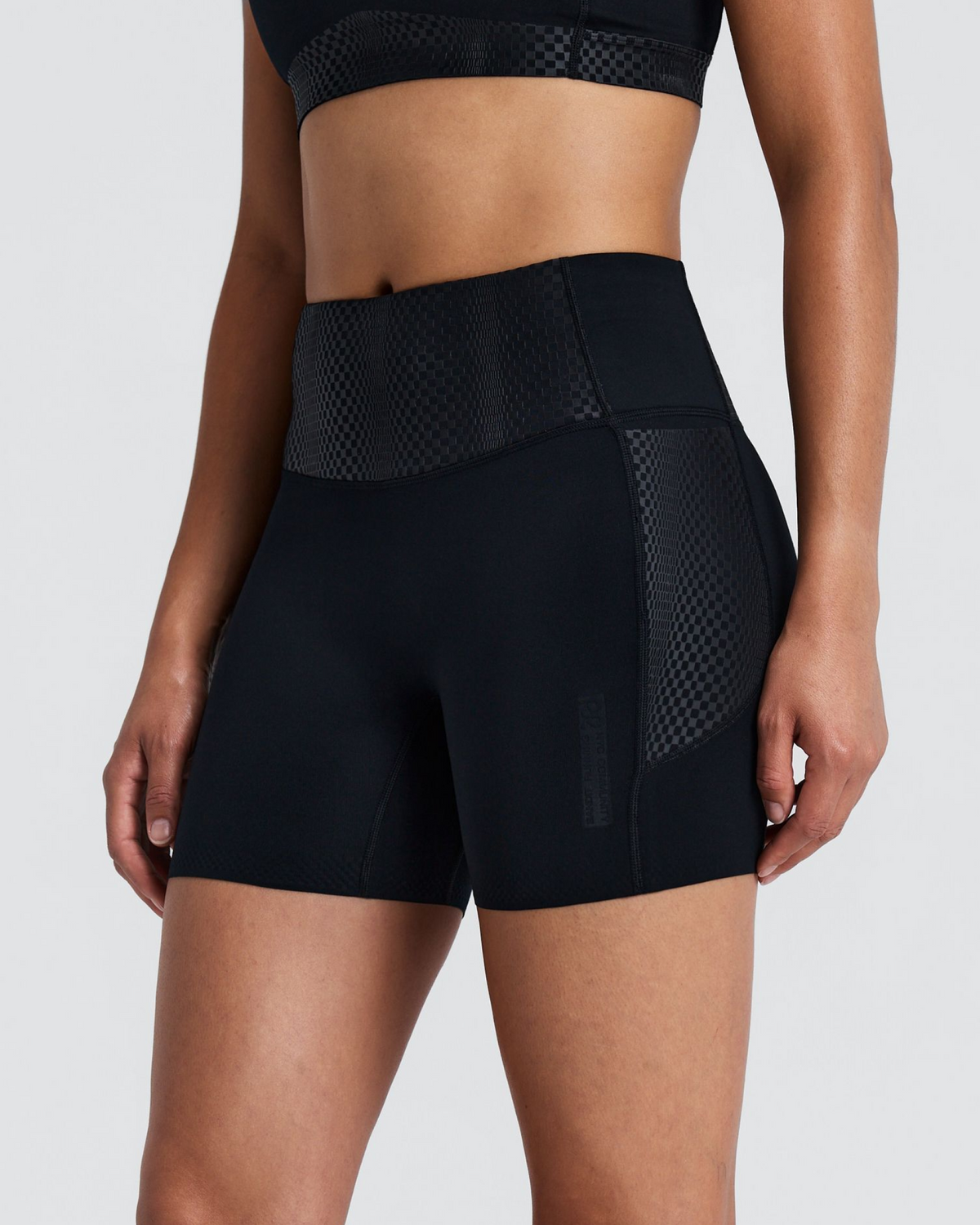 Women's Stamina-V™ Threshold 5" High Waist Compression Shorts - Black