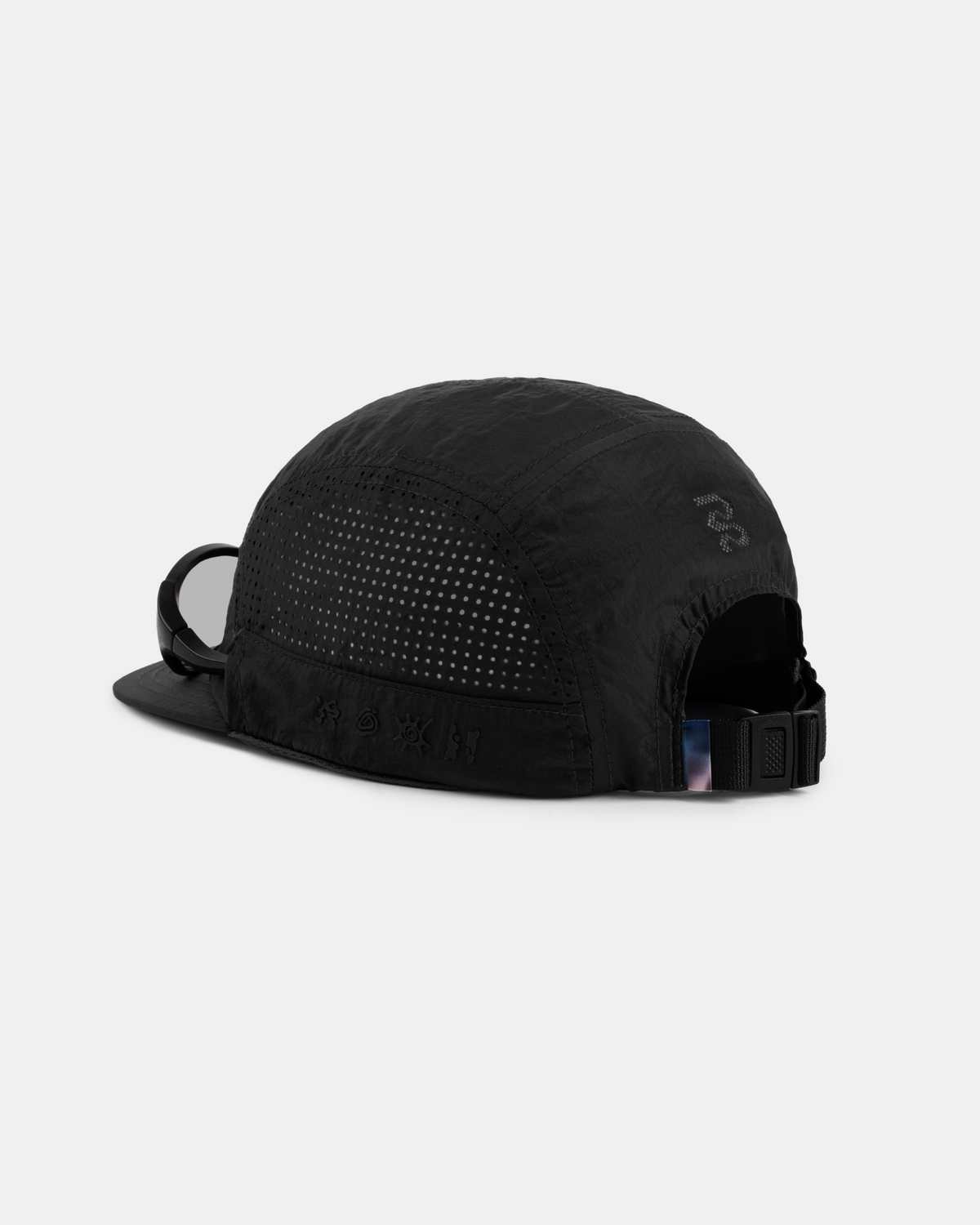 Nylon HumoFit™ Run Hat with Sunglasses Holder - Black